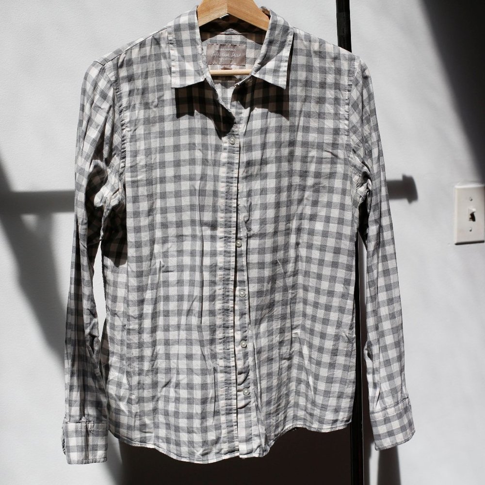 Banana Republic Grey & White Buffalo Check Flannel